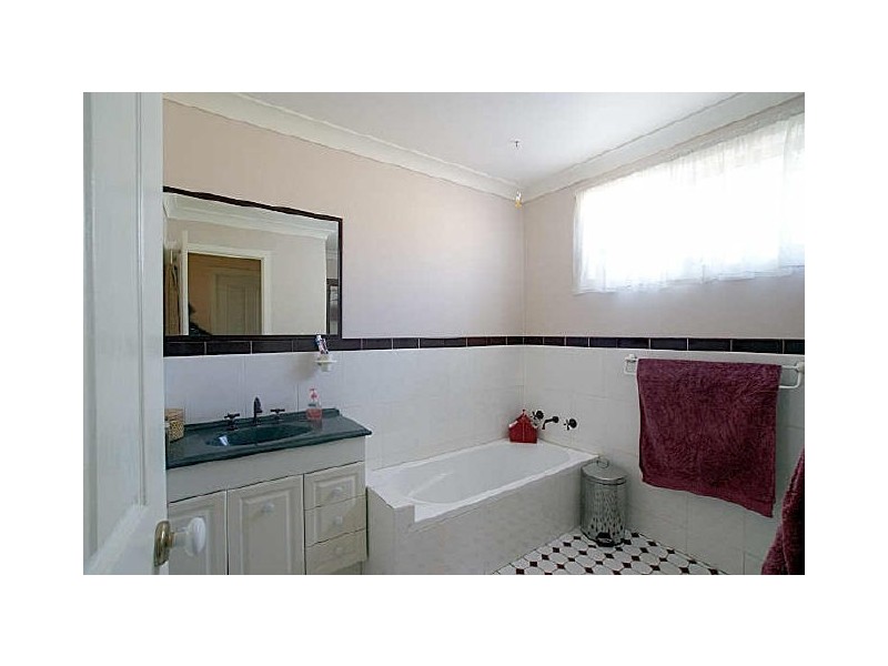 64 Elizabeth Drive, Broulee NSW 2537