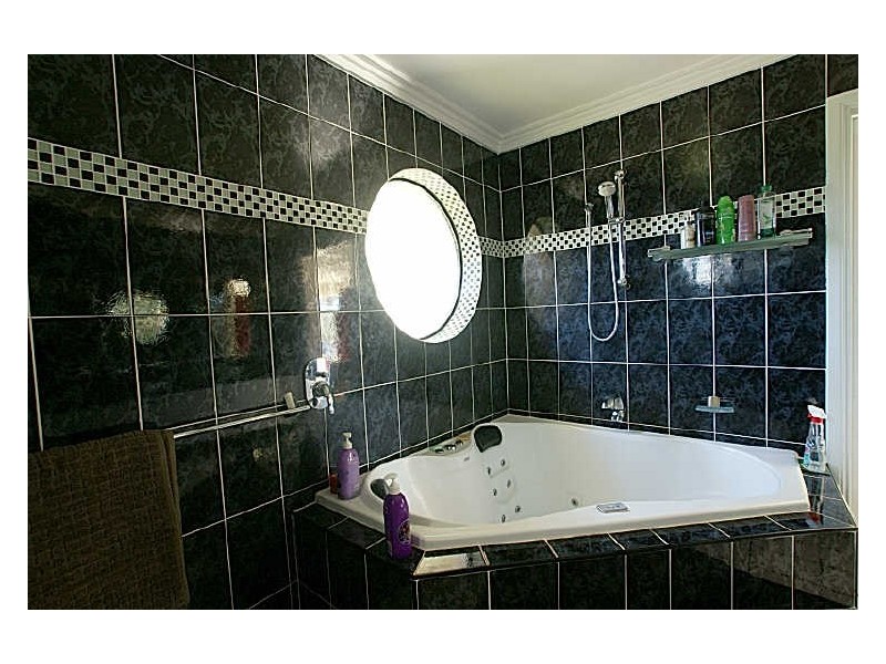 14 The Landing, Mossy Point NSW 2537