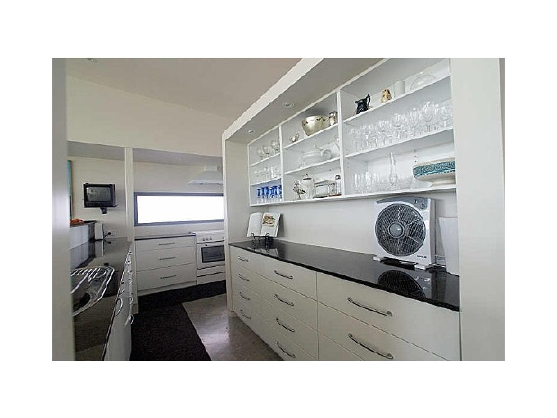 37 Forest Parade, Tomakin NSW 2537