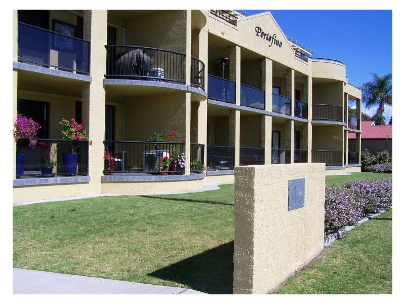 2 “Portofino”/40-46 Beach Road, Batemans Bay NSW 2536