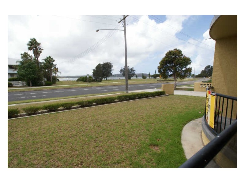 2 “Portofino”/40-46 Beach Road, Batemans Bay NSW 2536