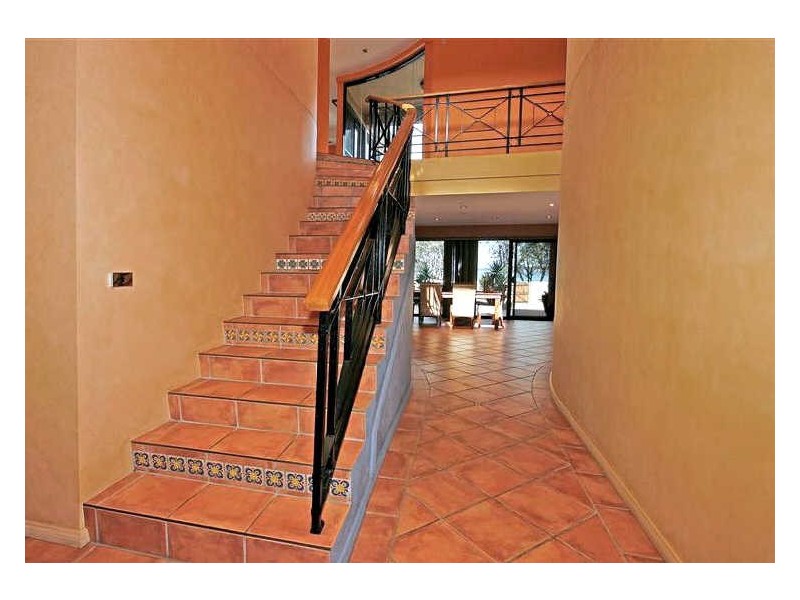 8 Myamba Parade, Surfside NSW 2536