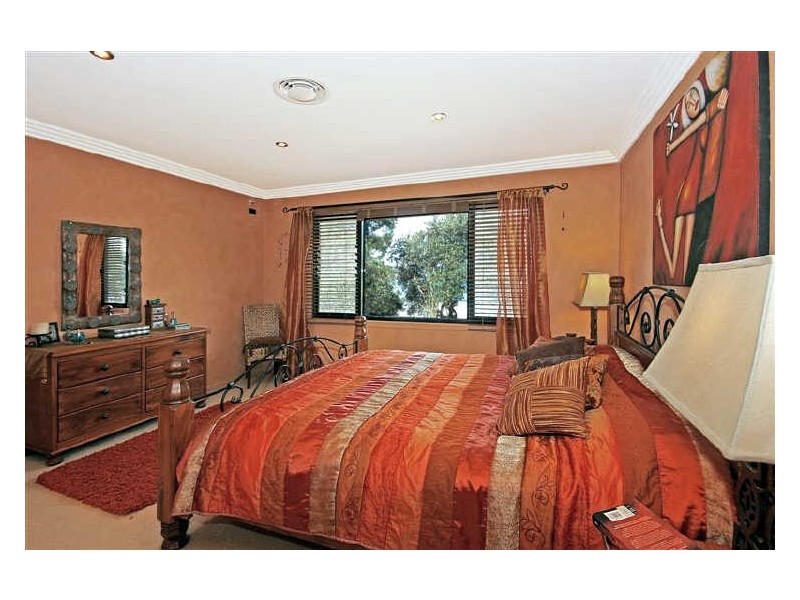 8 Myamba Parade, Surfside NSW 2536