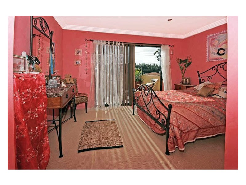 8 Myamba Parade, Surfside NSW 2536