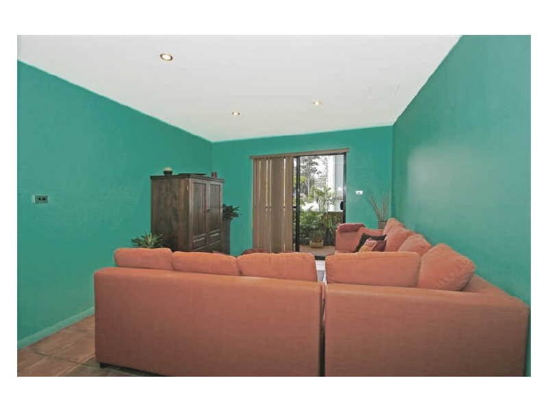 8 Myamba Parade, Surfside NSW 2536