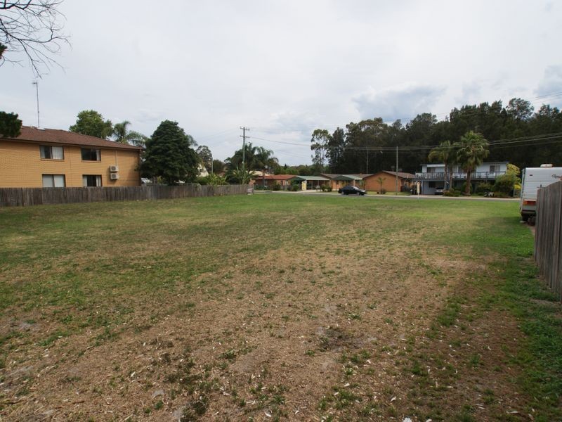 8 Matthew Parade, Batehaven NSW 2536