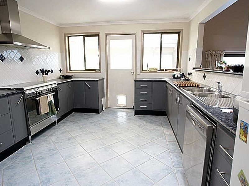 70 Eric Fenning Drive, Surf Beach NSW 2536