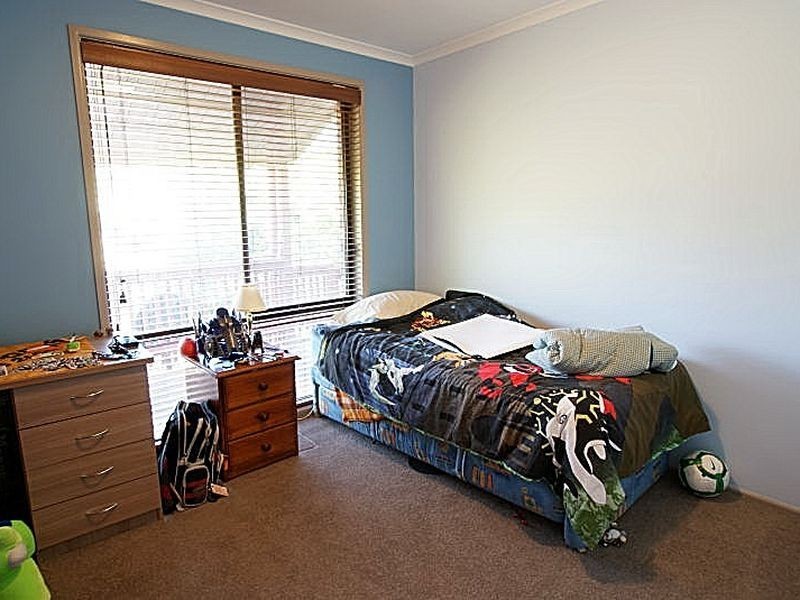 70 Eric Fenning Drive, Surf Beach NSW 2536