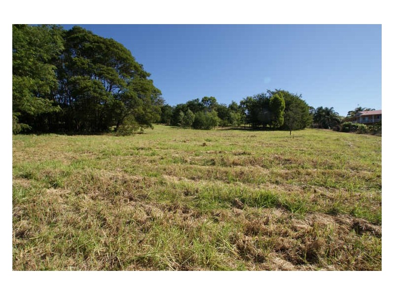 1 Towrang Avenue, Surf Beach NSW 2536