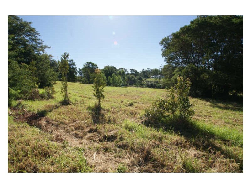 1 Towrang Avenue, Surf Beach NSW 2536