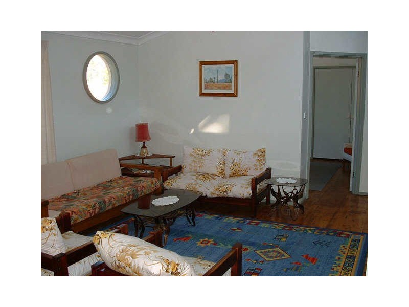 2/12 River Road, Mossy Point NSW 2537