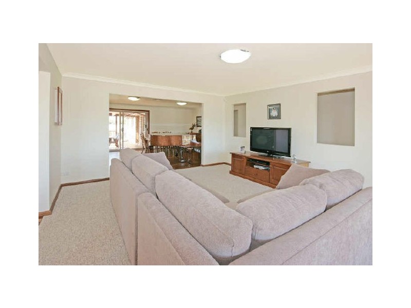 8 France Place, Long Beach NSW 2536