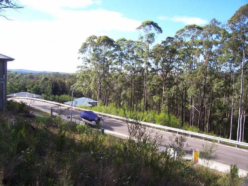 16 Oakwood Way, Catalina NSW 2536