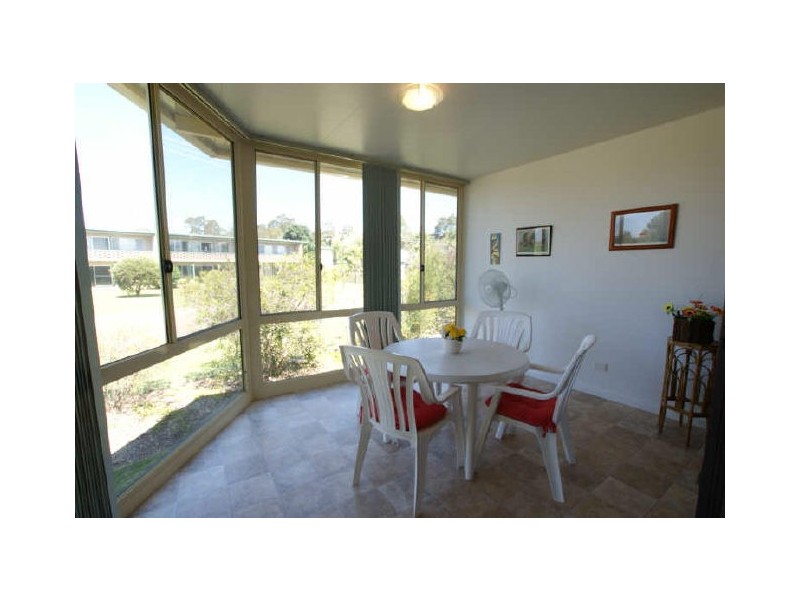 2/5 Catlin Avenue, Batemans Bay NSW 2536