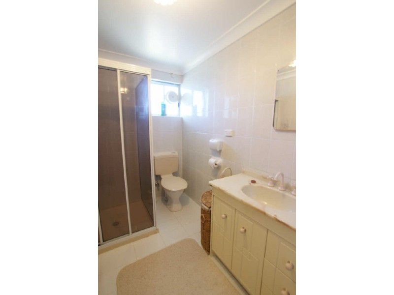 2/5 Catlin Avenue, Batemans Bay NSW 2536