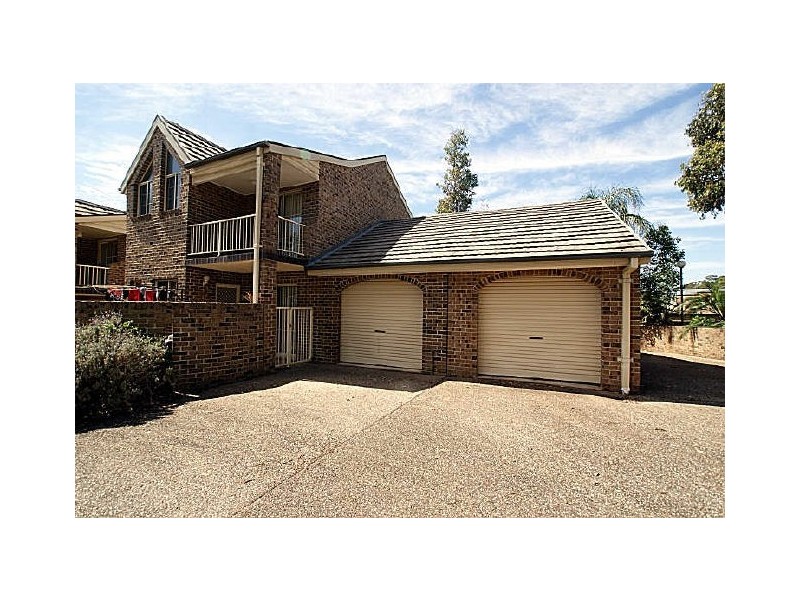 1/2 Lisa Place, Sunshine Bay NSW 2536