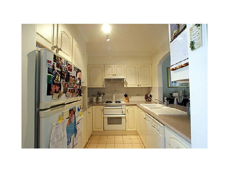 1/2 Lisa Place, Sunshine Bay NSW 2536
