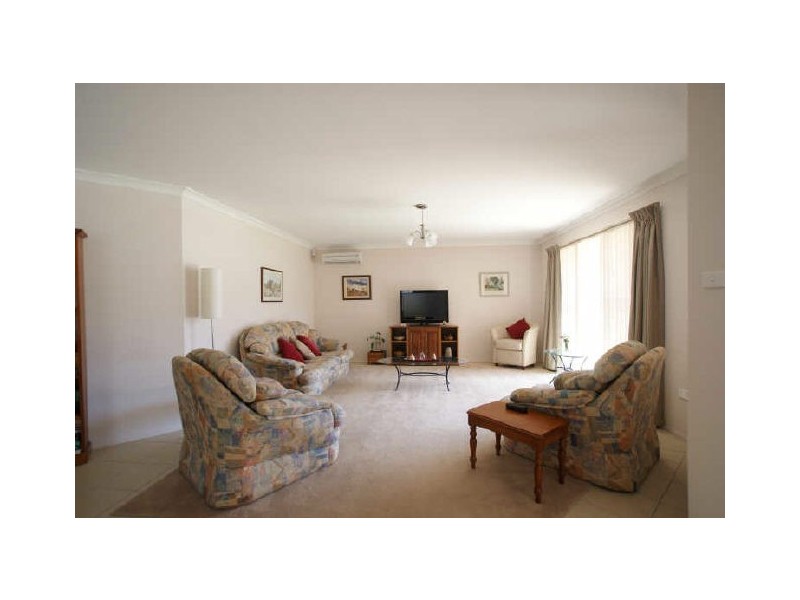 38 Courtenay Crescent, Long Beach NSW 2536