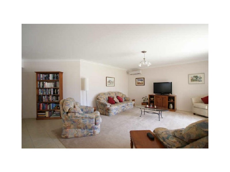 38 Courtenay Crescent, Long Beach NSW 2536