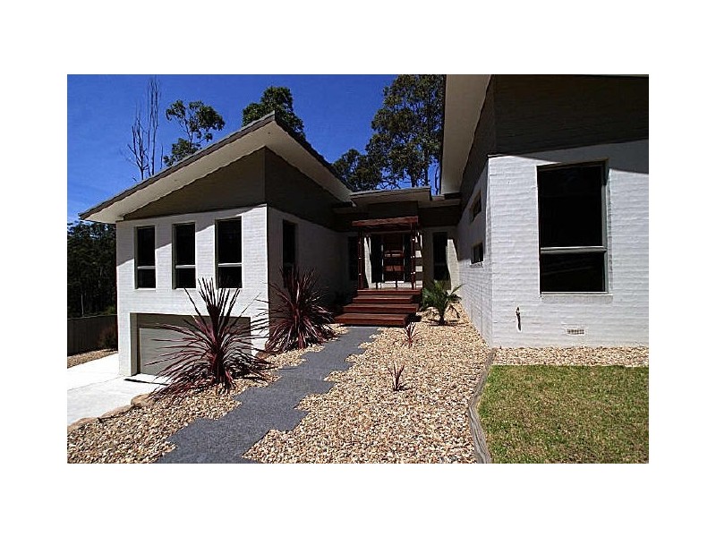 6 Bowerbird Place, Malua Bay NSW 2536