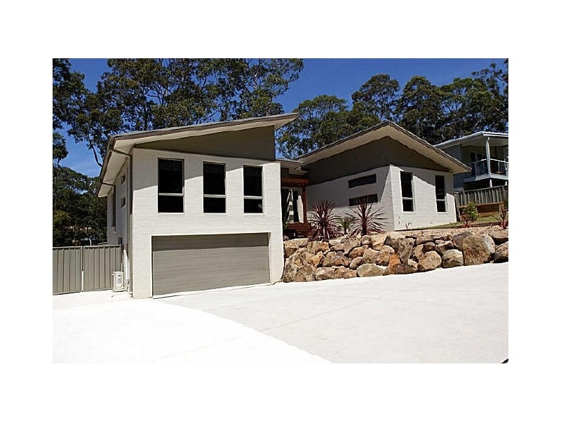6 Bowerbird Place, Malua Bay NSW 2536