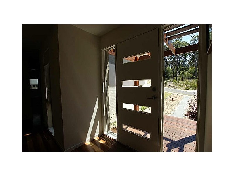 6 Bowerbird Place, Malua Bay NSW 2536