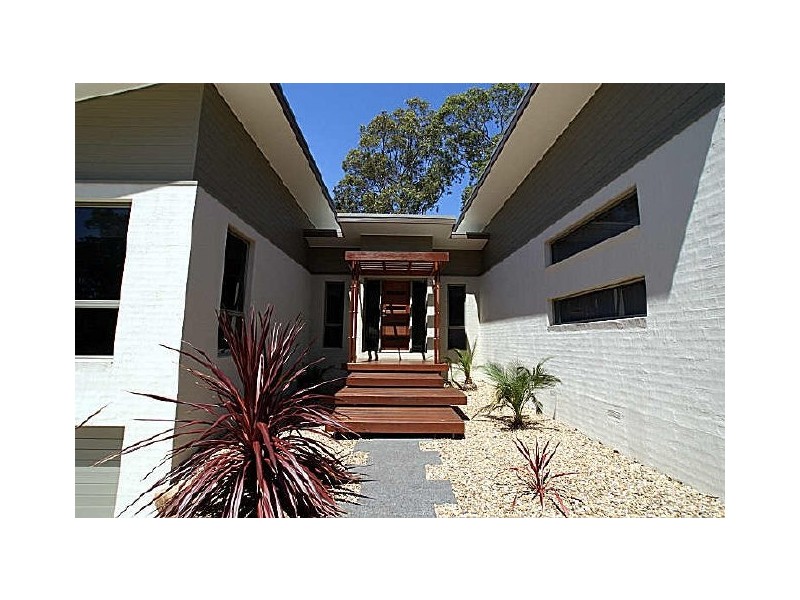 6 Bowerbird Place, Malua Bay NSW 2536