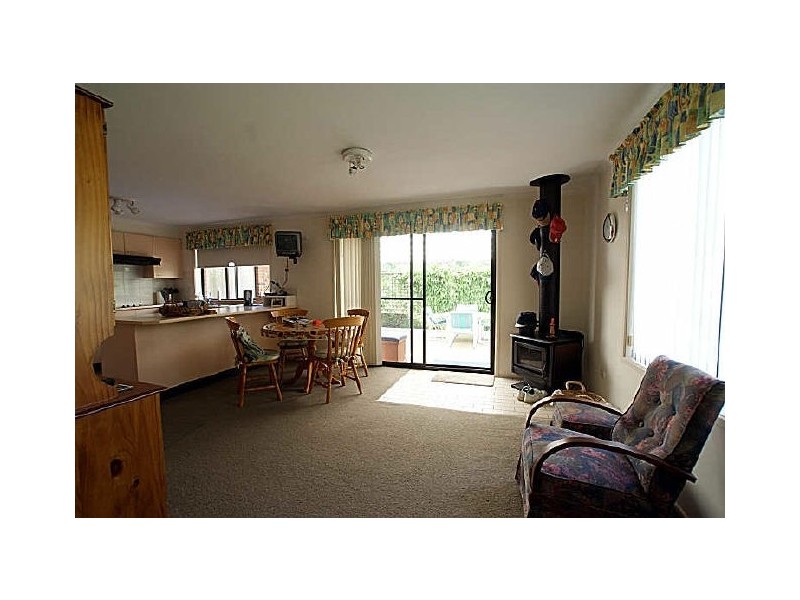 122 Edward Road, Batehaven NSW 2536