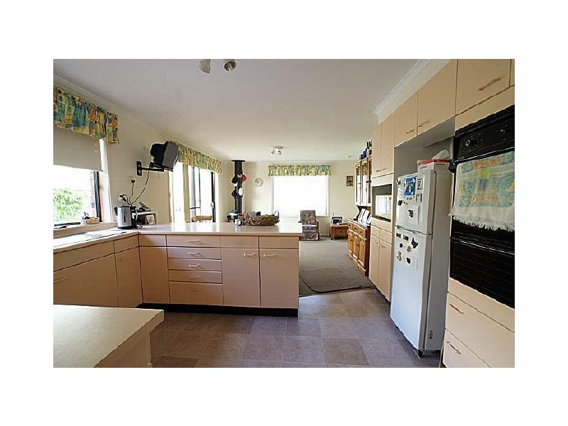 122 Edward Road, Batehaven NSW 2536