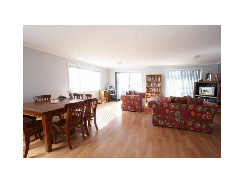 13 Oakwood Way, Catalina NSW 2536