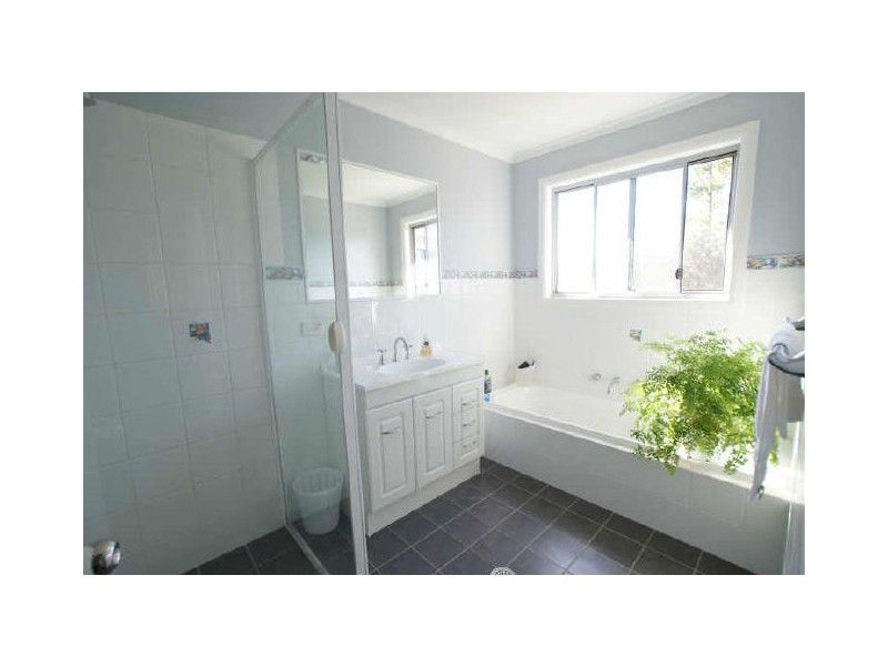 13 Oakwood Way, Catalina NSW 2536