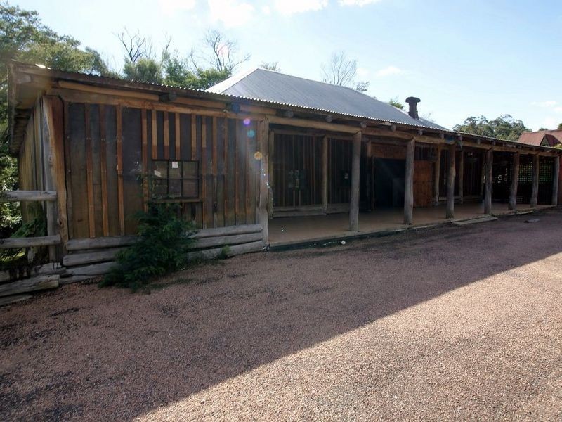 17-19 Princes Highway  (Sydney Stree, Mogo NSW 2536