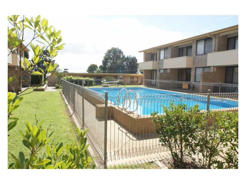 8/230 Beach Road, Batehaven NSW 2536