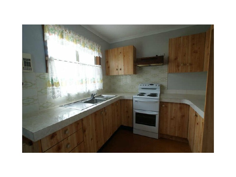 25 Edward Road, Batehaven NSW 2536