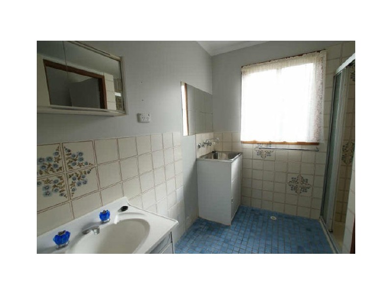 25 Edward Road, Batehaven NSW 2536