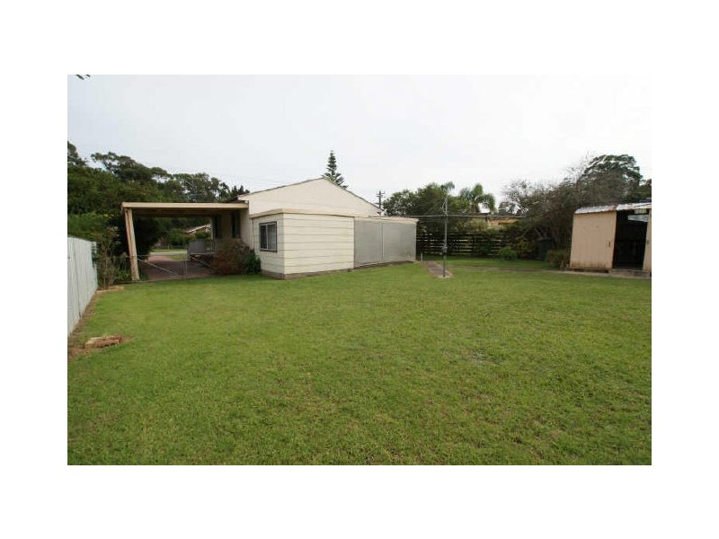 25 Edward Road, Batehaven NSW 2536