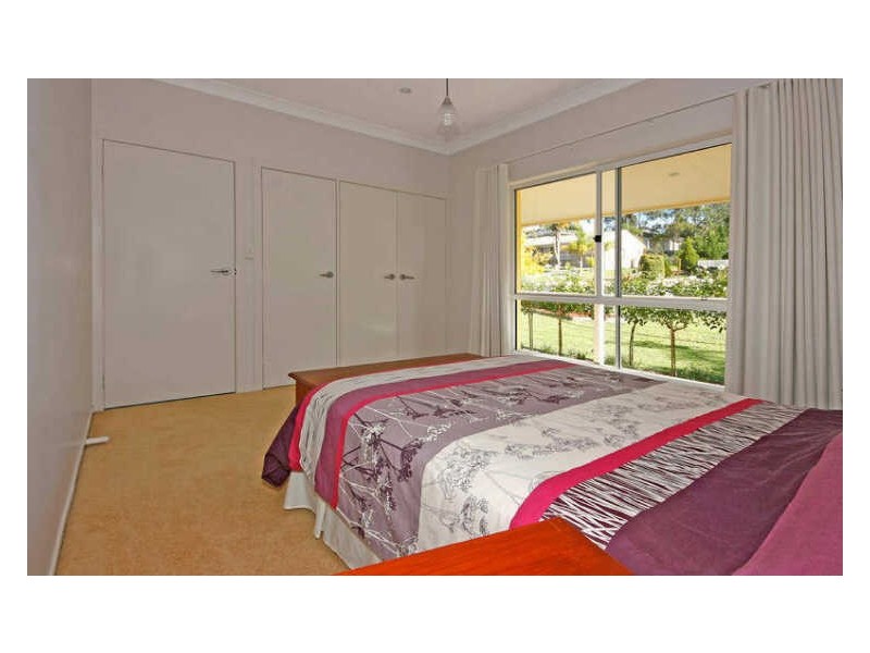 54 Karoola Crescent, Surfside NSW 2536