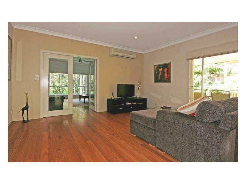 54 Karoola Crescent, Surfside NSW 2536