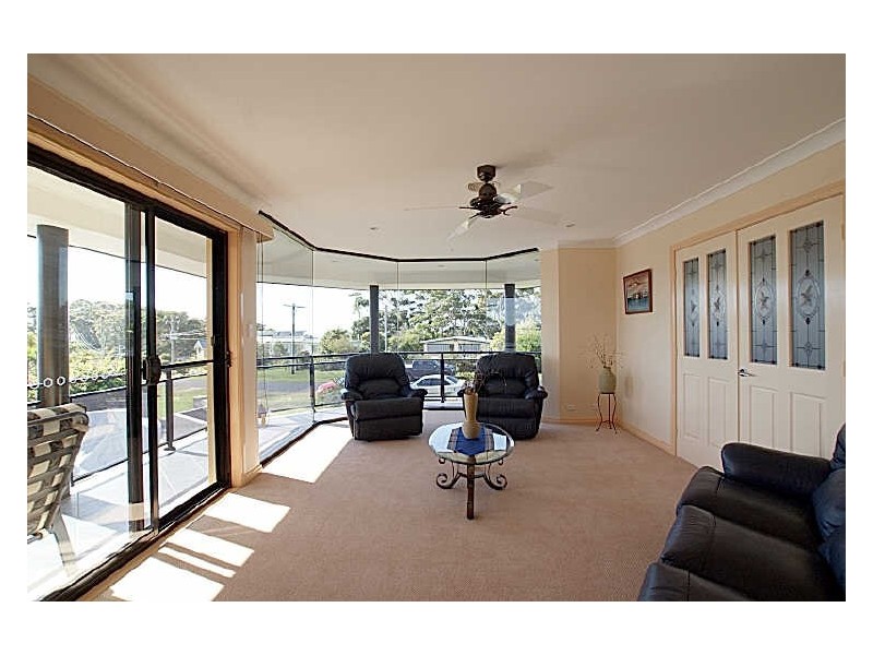 43 Karoo Crescent, Malua Bay NSW 2536