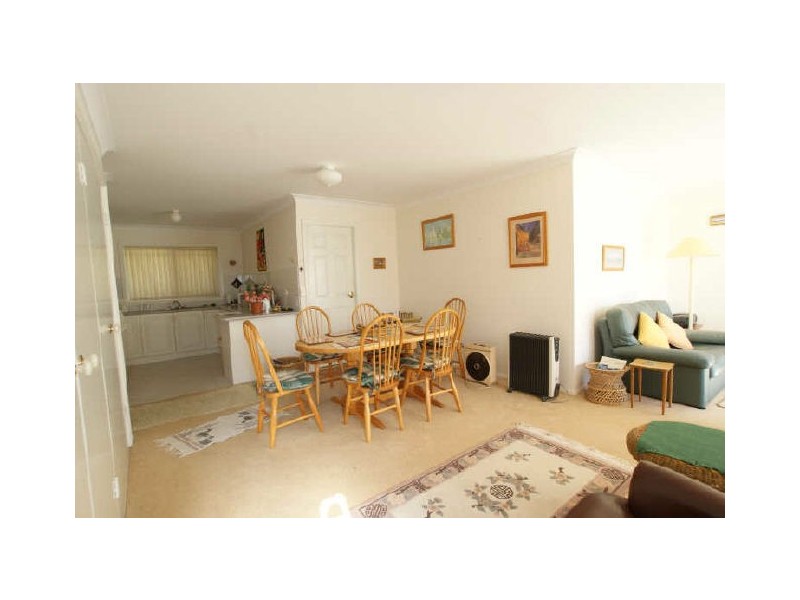 9/2 Graydon Avenue “The Shores”, Denhams Beach NSW 2536