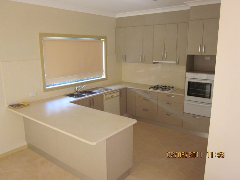 4 Cassia Place, Sunshine Bay NSW 2536