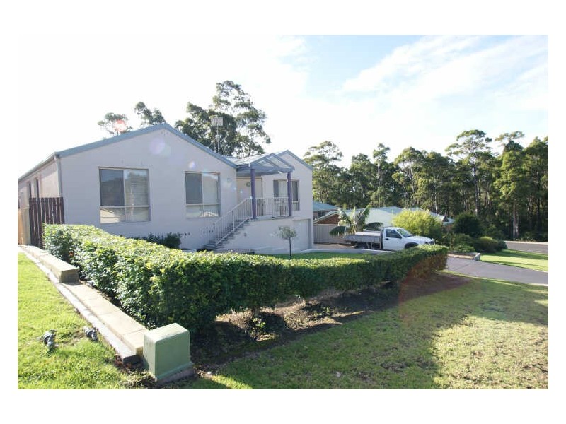39 Thomas Mitchell Crescent, Sunshine Bay NSW 2536