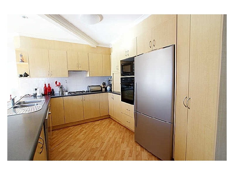 39 Thomas Mitchell Crescent, Sunshine Bay NSW 2536