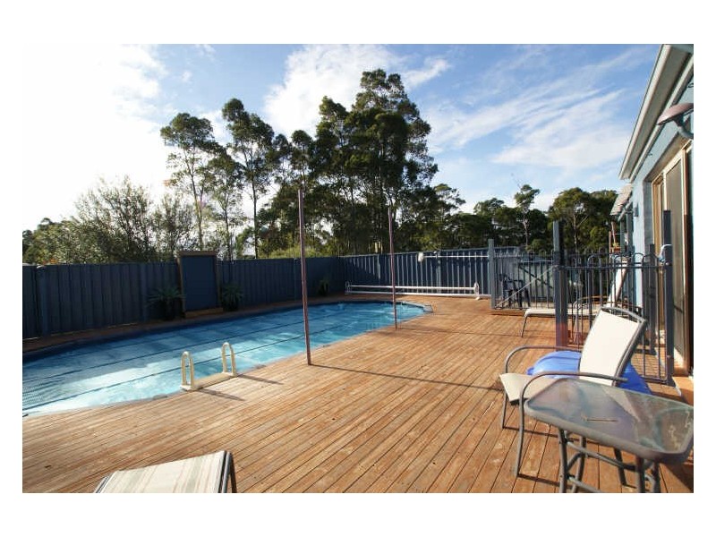 39 Thomas Mitchell Crescent, Sunshine Bay NSW 2536