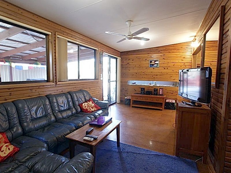 62 Berrima Parade, Surfside NSW 2536