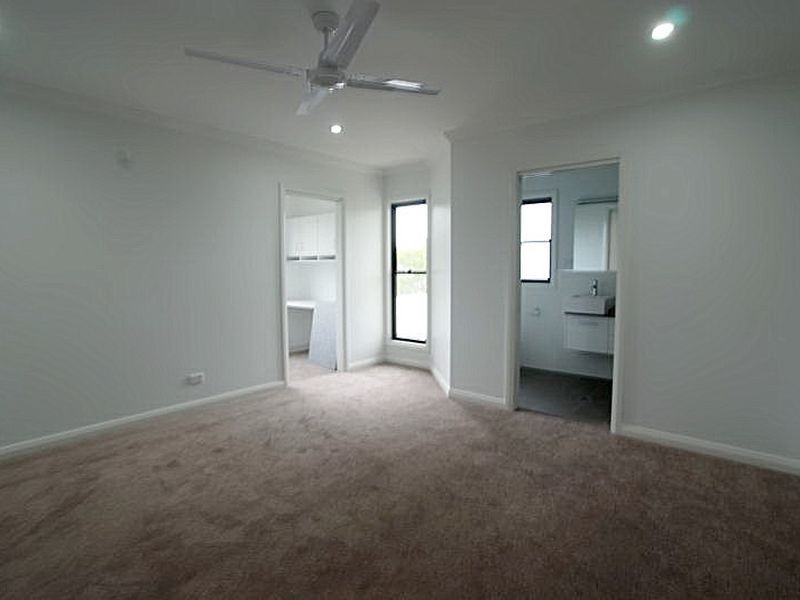 2/65 Golf Links Drive, Batemans Bay NSW 2536
