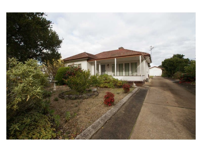 37 Clyde Street, Batemans Bay NSW 2536