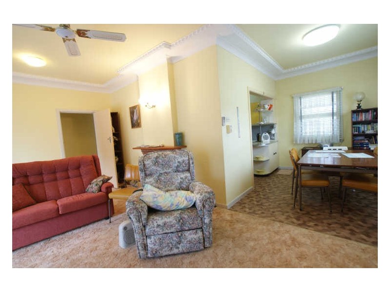37 Clyde Street, Batemans Bay NSW 2536