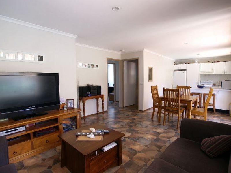 18 Hume Road, Surf Beach NSW 2536