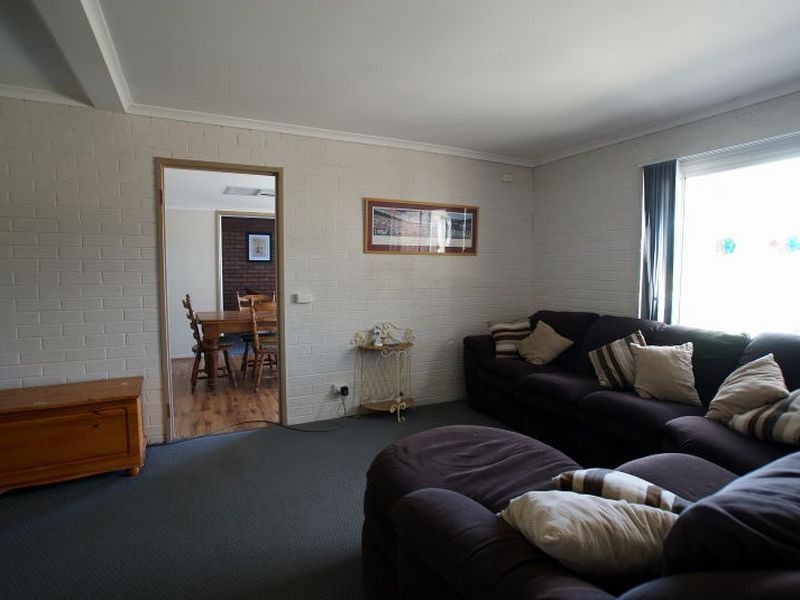 18 Hume Road, Surf Beach NSW 2536